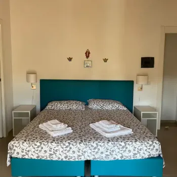 Sicily Pop-Up Coliving with Your Travel Friend x BeetCommunity | 1 Month – Private Room