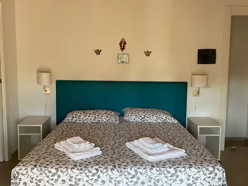 Pop-up coliving in Sicilia con Your Travel Friend x BeetCommunity | 4 settimane – Stanza privata – Occupazione doppia